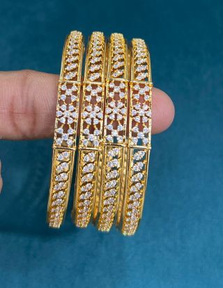 2.8 Ad Stone Bangle 28ad0032 (4 Bangles)