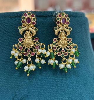 Lakshmi Matti Ear Ring Green Drops Se0036