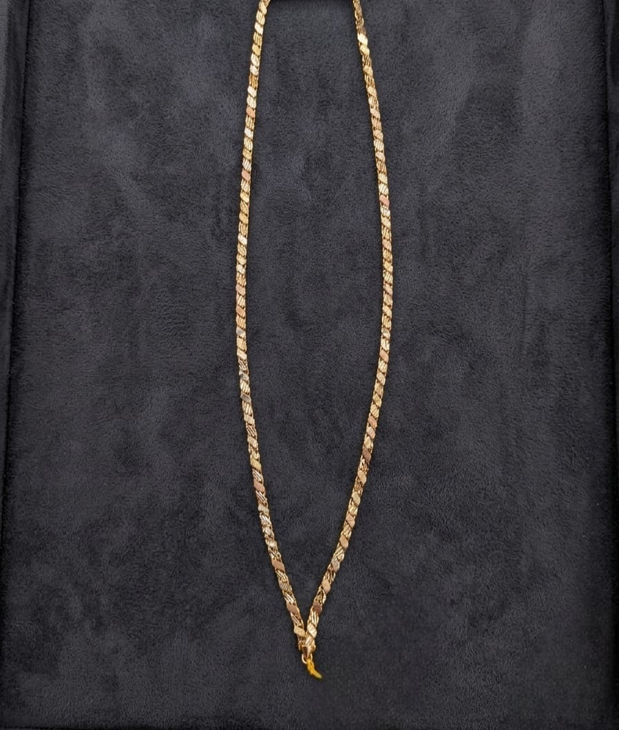 Thirty Inch Chain C30111