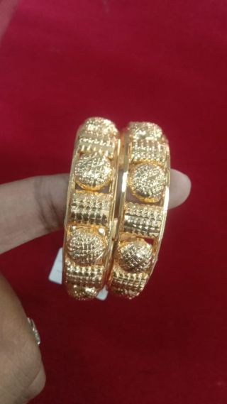 2.2 Bangles 220001