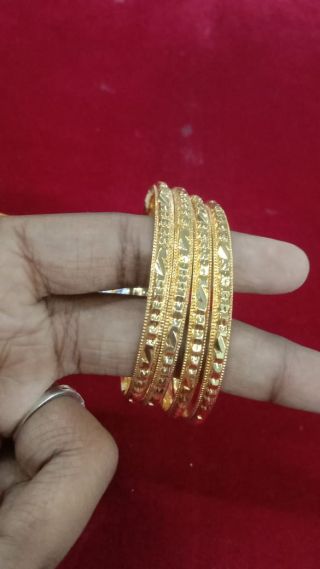 2.2 Bangles 220011