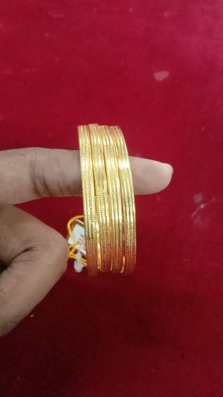 2.2 Bangles 220014