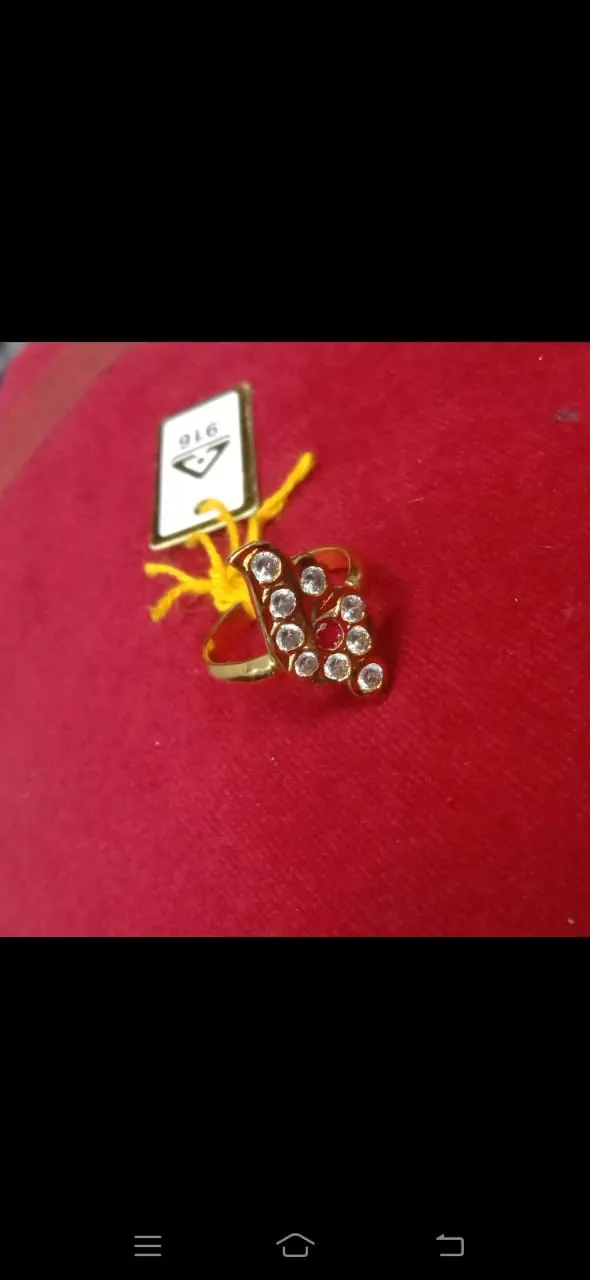 1.8 Stone Iympon Ring