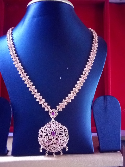 Aaram 001 Gold covering