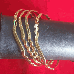 Neli Bangle