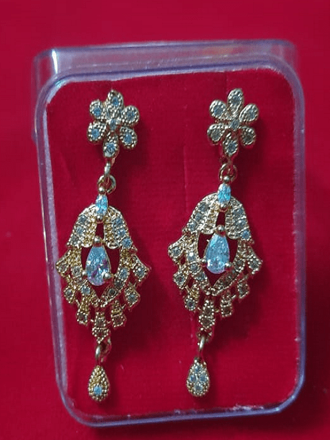 White Stone Ear Ring
