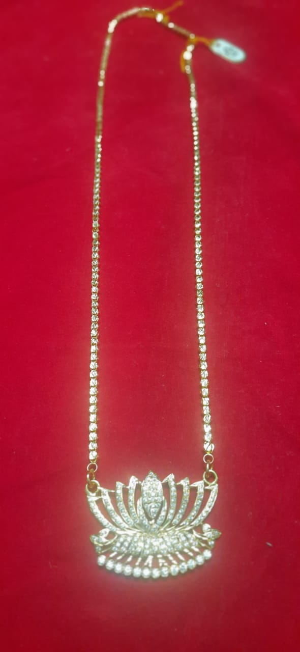 10 Pudi Lotus Dollar Chain