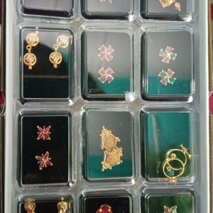 12 Piece Ear Ring box