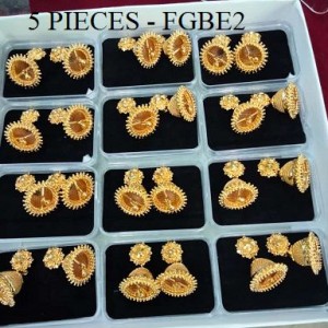 5 PIECE EAR RING - Rs. 825