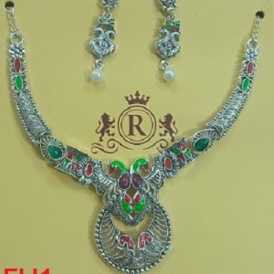 Fancy Necklace Set