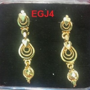 Sizzing Ear Ring