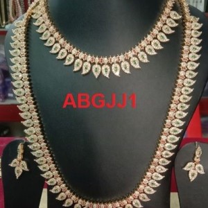 Iympon Necklace set