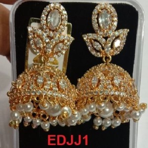 Charming Ear Ring