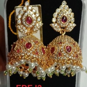 Shimmering Ear Ring