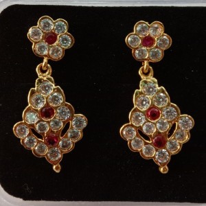 Iympon Earing