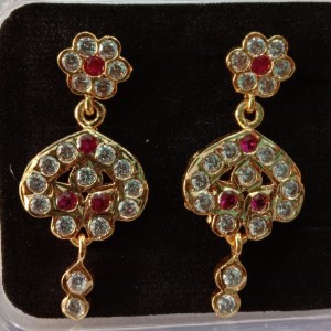 Iympon Earing