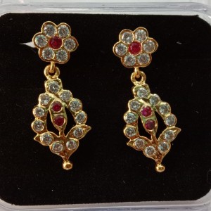 Iympon Earing