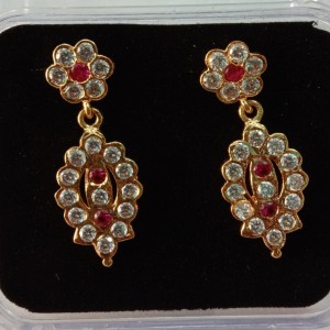 Iympon Earing