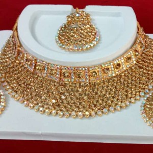 Fancy necklace set