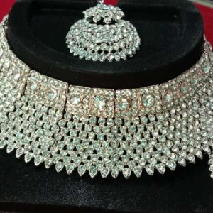 Fancy necklace set