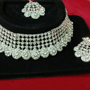 Fancy necklace set