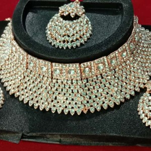 Fancy necklace set