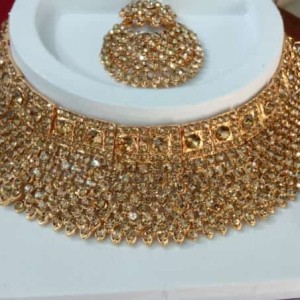 Fancy necklace set