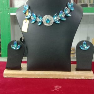 Glass stone Necklace with Ear Ring